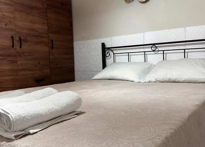 Апартаменты Sykia Home *